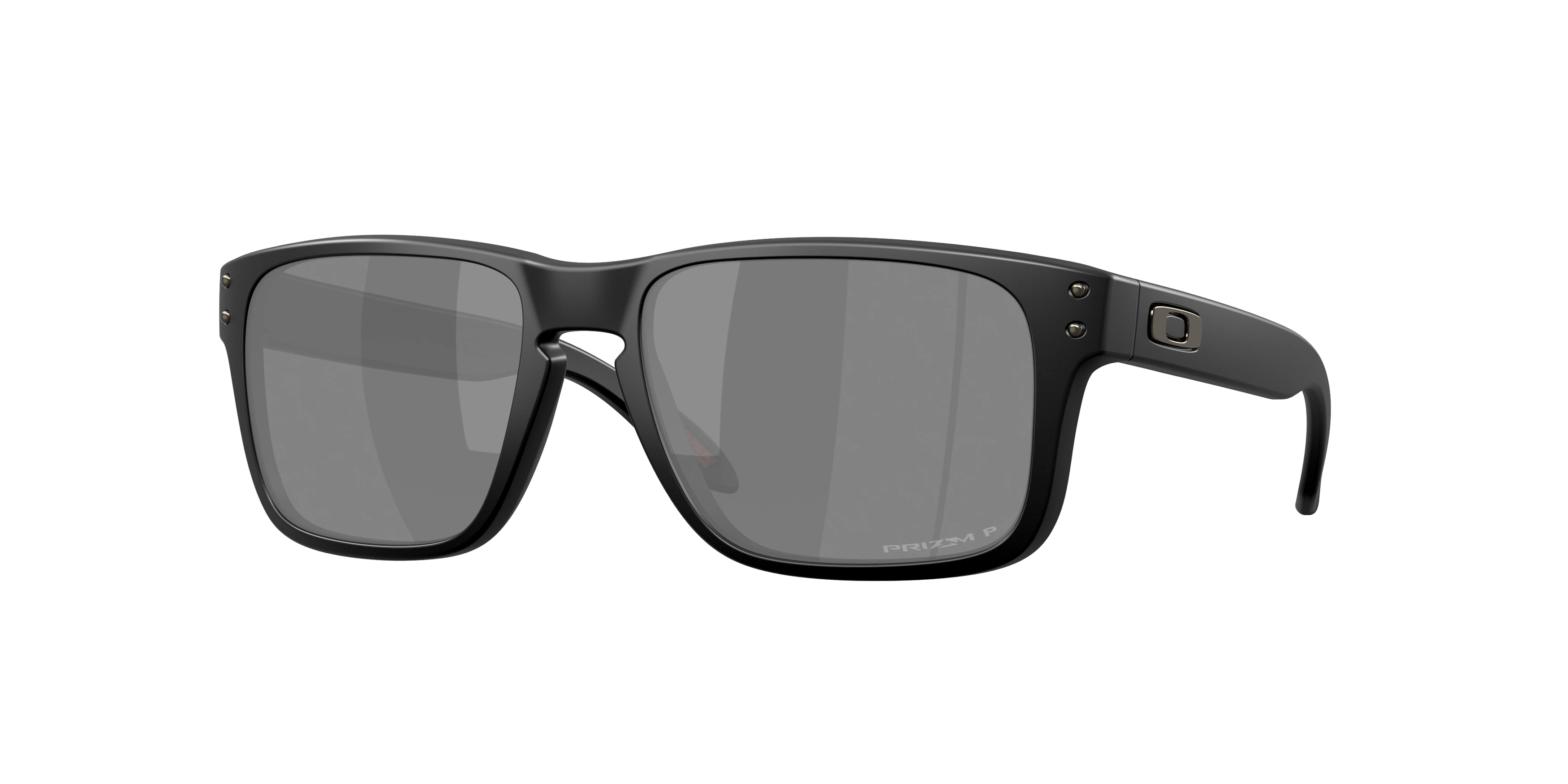 Солнцезащитные очки Oakley
