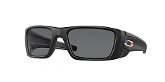 Солнцезащитные очки Oakley  