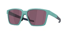 Солнцезащитные очки Oakley